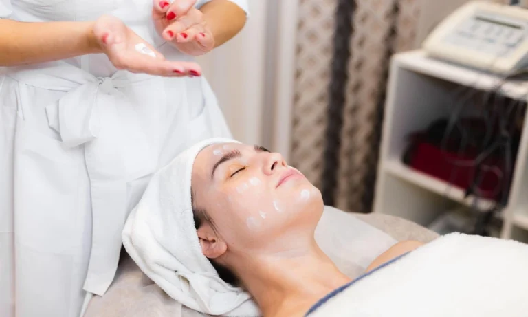 A Hydrating Facial Treatment for Healthier-Looking Skin